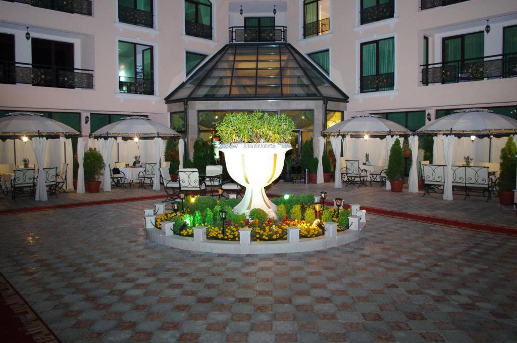 Anastasia Boutique Aparthotel Sofia Exterior photo