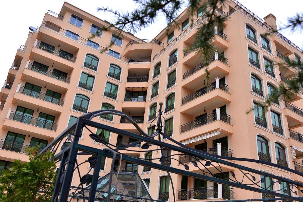 Anastasia Boutique Aparthotel Sofia Exterior photo